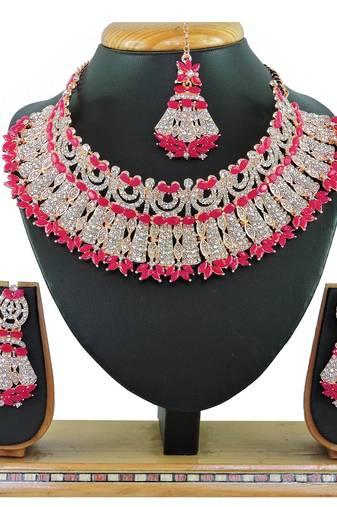 Red designer function wear ad necklace set