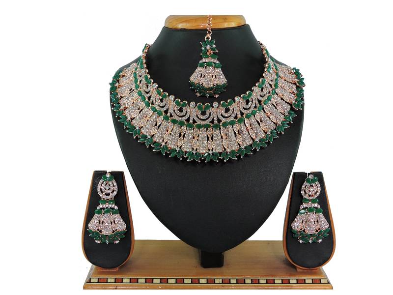 Green designer function wear ad necklace set
