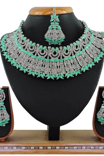 Green designer function wear ad necklace set