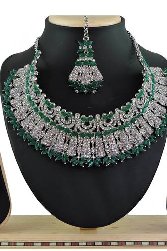 Green designer function wear ad necklace set