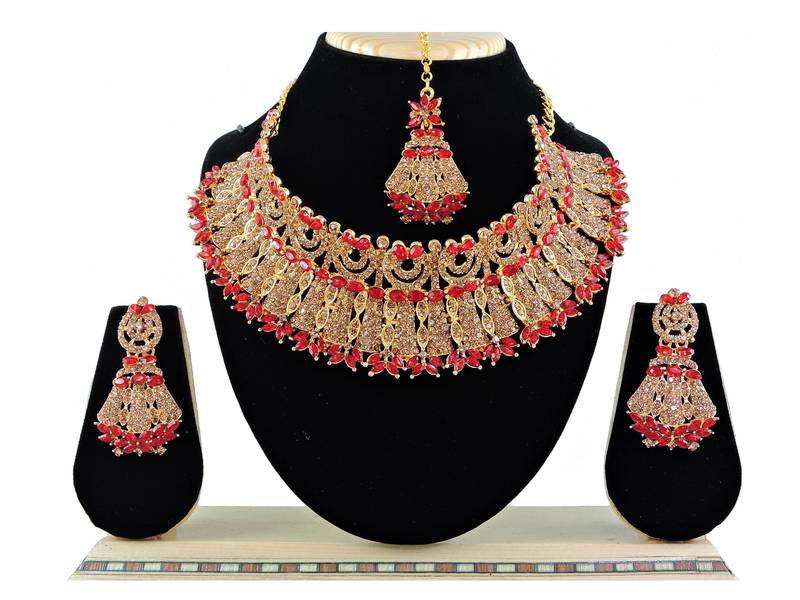 Red designer function wear ad necklace set