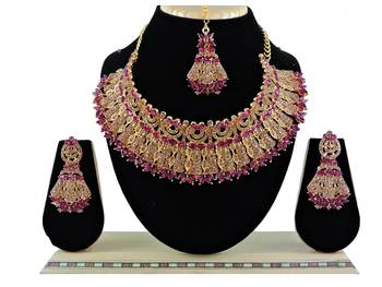 Multicolor designer function wear ad necklace set 1