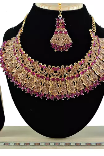 Multicolor designer function wear ad necklace set