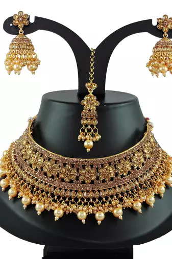 Gold designer function wear ad necklace set