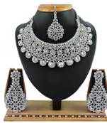 Multicolor designer function wear ad necklace set