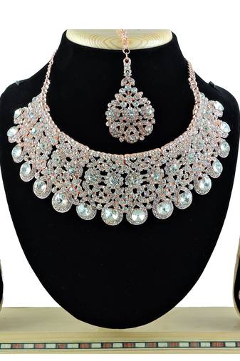 Multicolor designer function wear ad necklace set