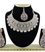 Multicolor designer function wear ad necklace set