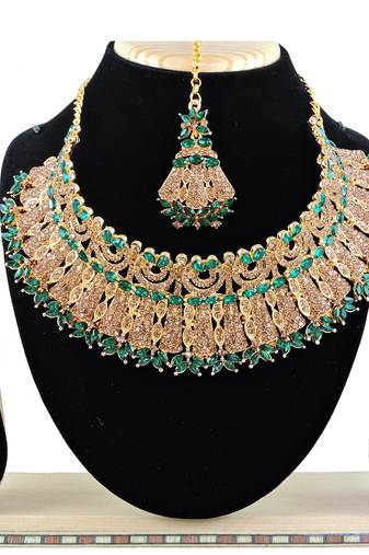 Green designer function wear ad necklace set