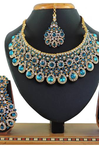 Turquoise designer function wear ad necklace set