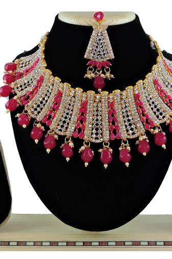 Red designer function wear ad necklace set