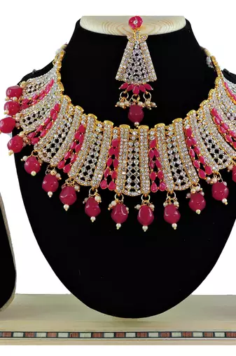 Red designer function wear ad necklace set