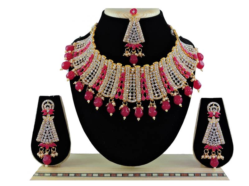 Red designer function wear ad necklace set