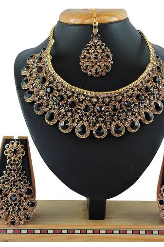 Black designer function wear ad necklace set