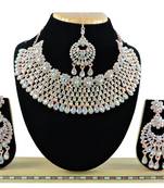 Multicolor designer function wear ad necklace set