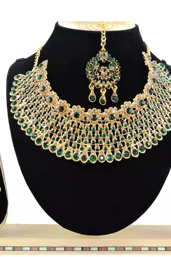 Green designer function wear ad necklace set