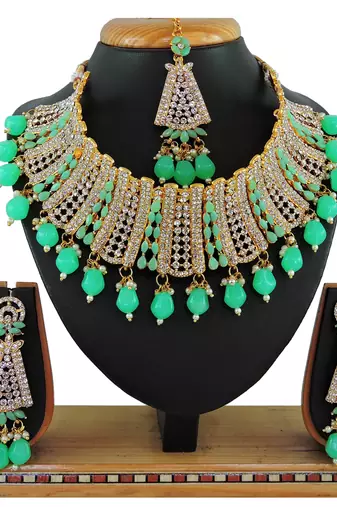 Green designer function wear ad necklace set