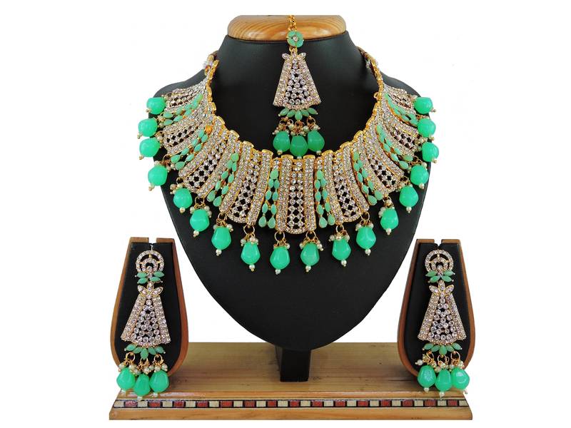 Green designer function wear ad necklace set