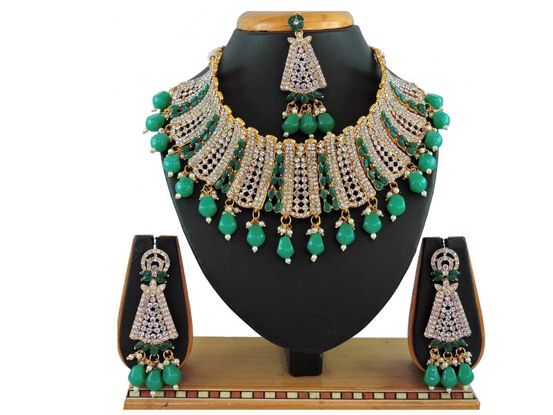 Green designer function wear ad necklace set