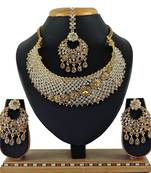 Multicolor designer function wear ad necklace set
