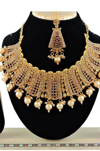 Gold designer function wear ad necklace set