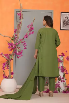Green Embroidered Cotton Kurta and Pant Set with Dupatta 5