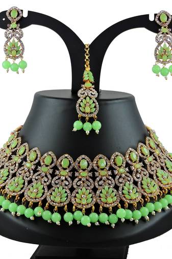 Multicolor designer function wear ad necklace set