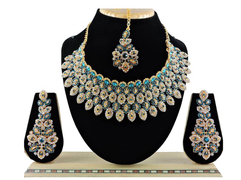 Turquoise designer function wear ad necklace set