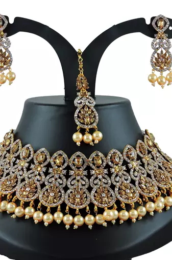 Multicolor designer function wear ad necklace set