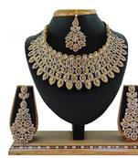 Multicolor designer function wear ad necklace set