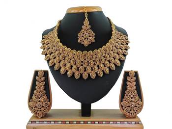 Gold designer function wear ad necklace set 1