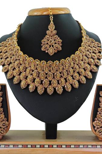 Gold designer function wear ad necklace set