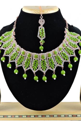 Green designer function wear ad necklace set