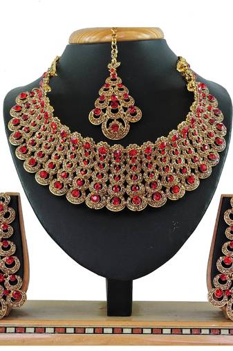 Red designer function wear ad necklace set