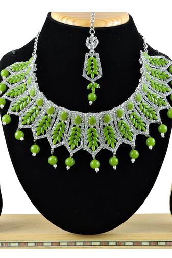 Green designer function wear ad necklace set