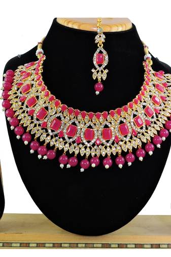 Red designer function wear ad necklace set