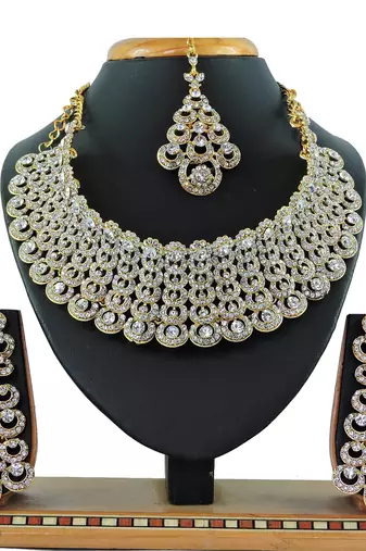 Multicolor designer function wear ad necklace set