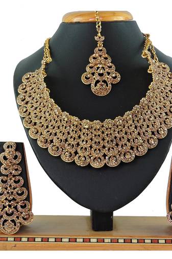 Gold designer function wear ad necklace set