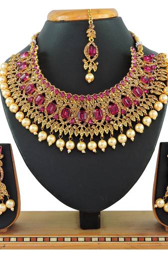 Multicolor designer function wear ad necklace set