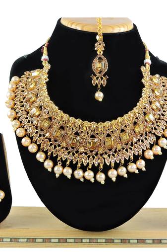 Gold designer function wear ad necklace set