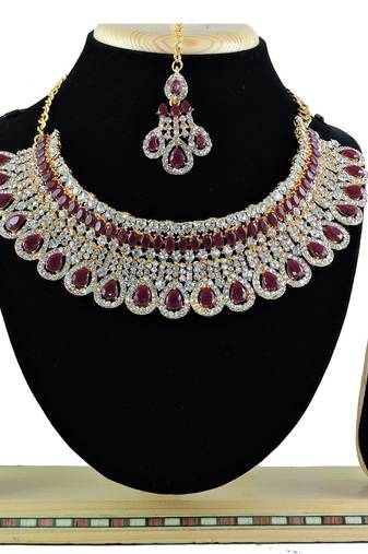 Multicolor designer function wear ad necklace set