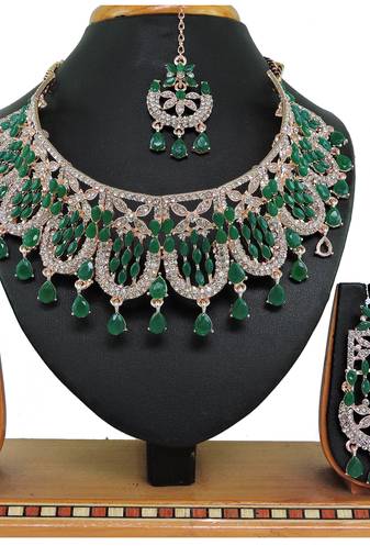 Green designer function wear ad necklace set