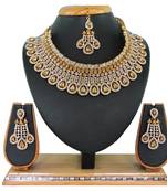 Multicolor designer function wear ad necklace set