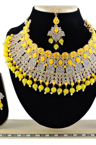 Yellow designer function wear ad necklace set