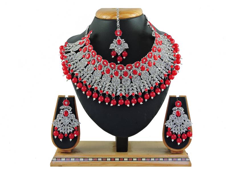 Red designer function wear ad necklace set