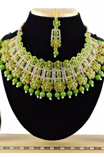 Green designer function wear ad necklace set