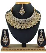 Multicolor designer function wear ad necklace set