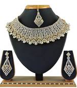 Multicolor designer function wear ad necklace set