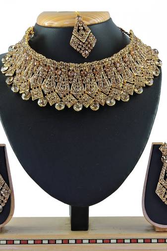 Gold designer function wear ad necklace set