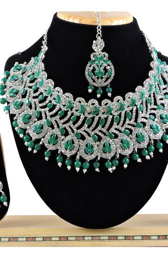 Green designer function wear ad necklace set