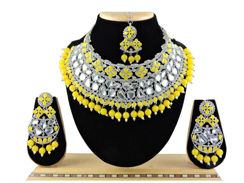 Yellow designer function wear ad necklace set